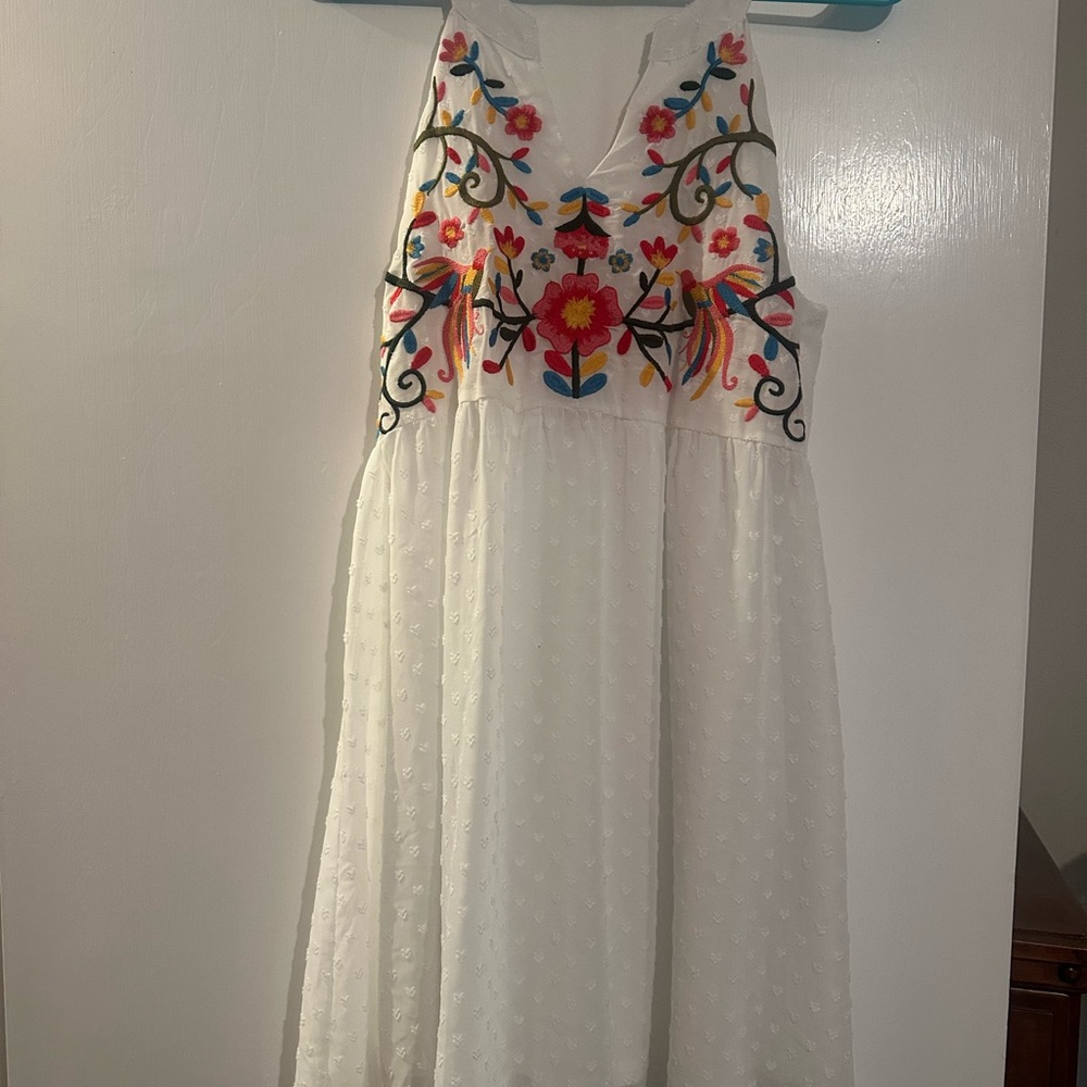 Andrée by Unit Elegant White Dress